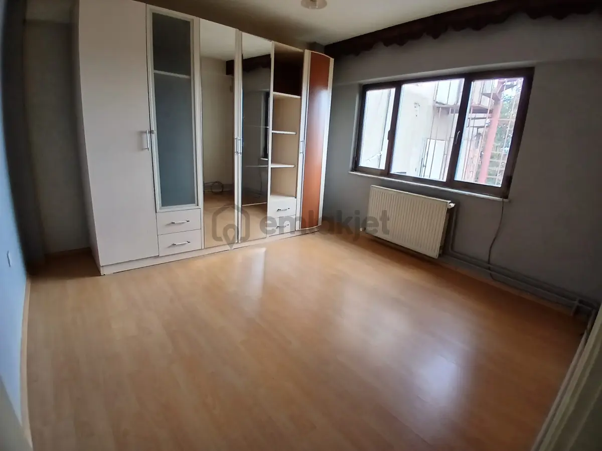Gazcılar Cadde Üstü Bakımlı Kiralık Daire - 4