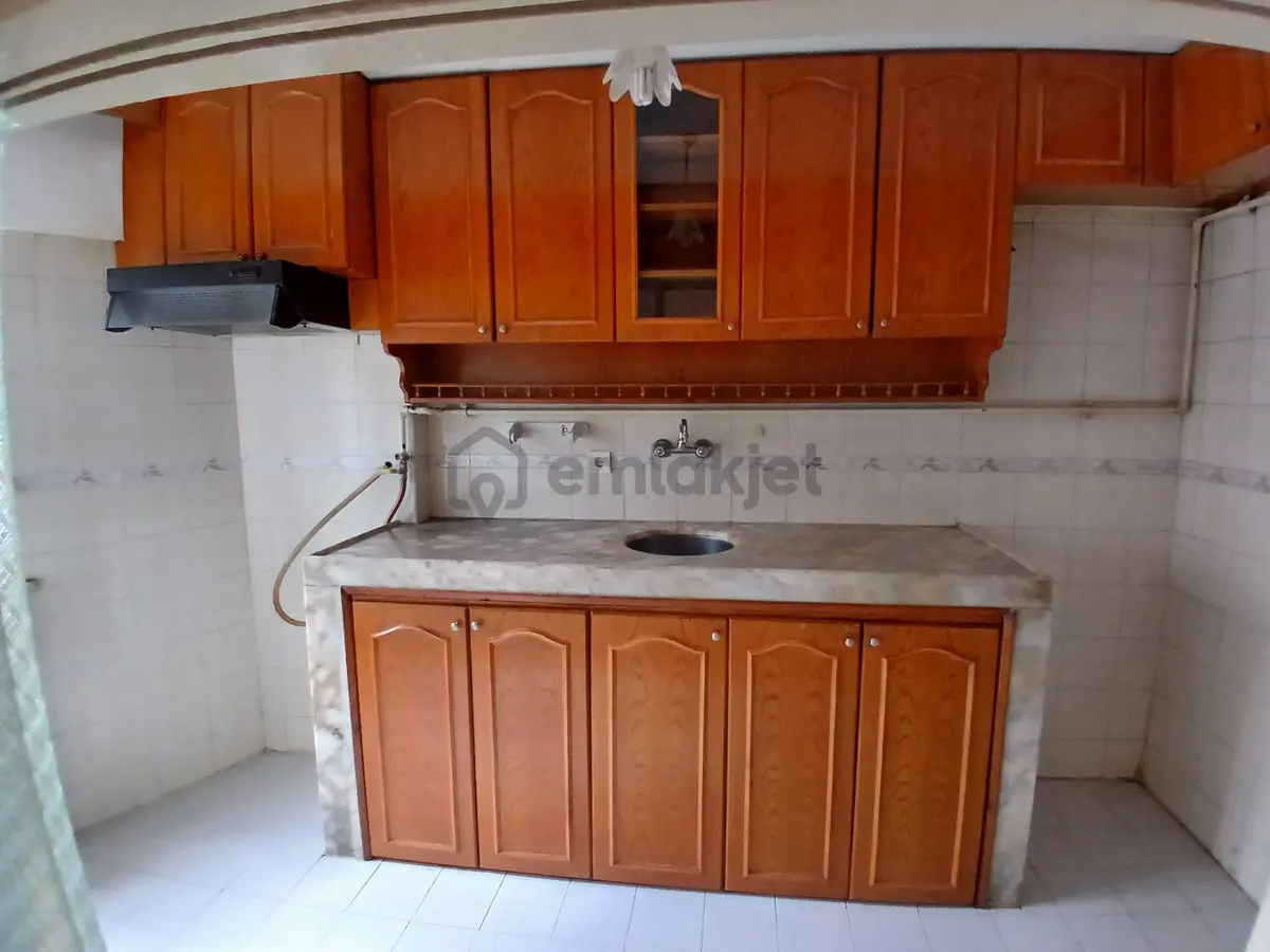 Gazcılar Cadde Üstü Bakımlı Kiralık Daire - 8