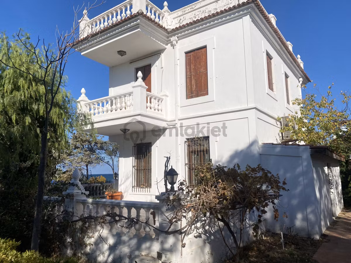 Balıkesir Ayvalık Ta Satılık Muhtesem Villa.denize Sıfır - 8