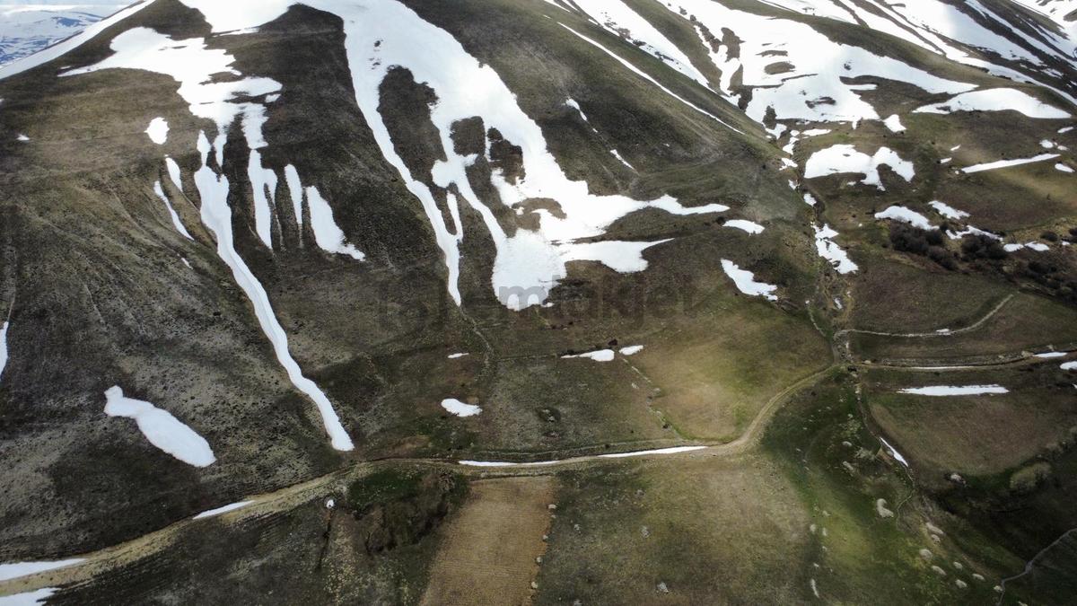 Erzurum Aziziye'ye Satılık Tarla - 8