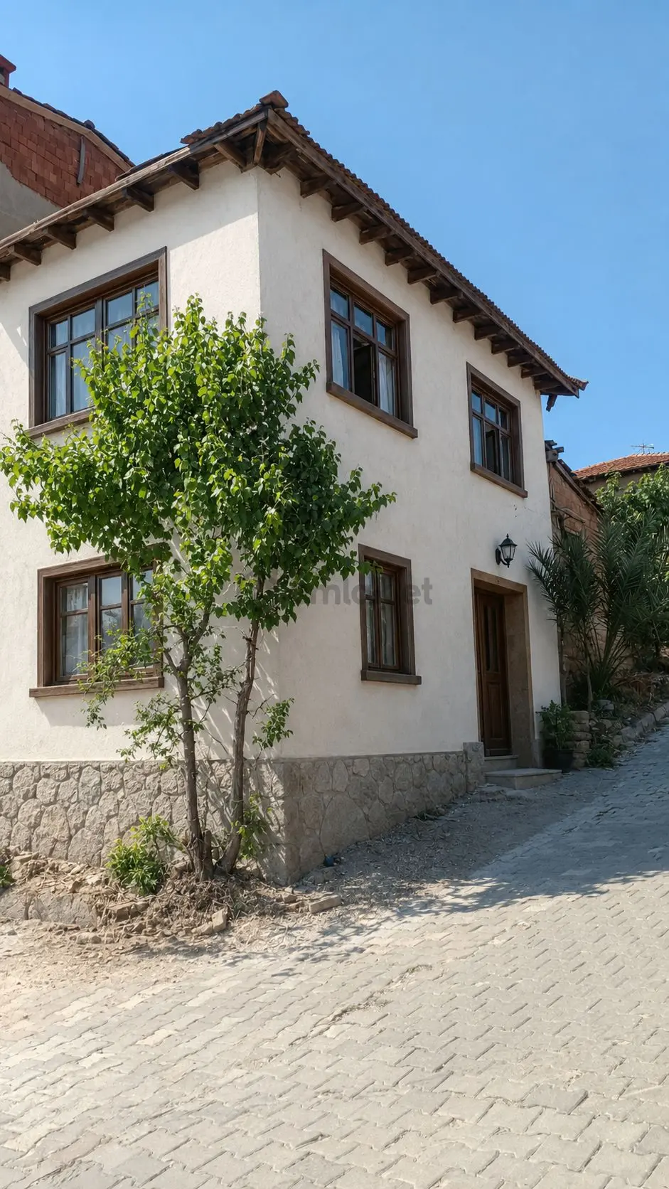 Muhteşem Konum Ve Manzaralı Bahçeli Kargir Ev - 14
