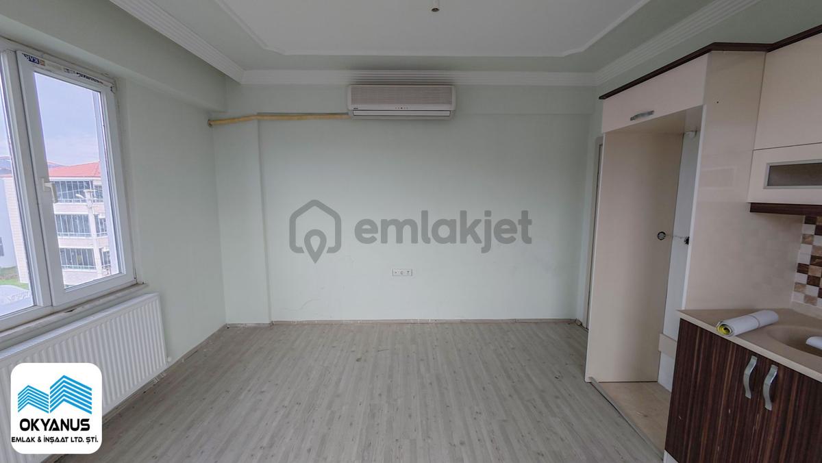 Karasu Merkezde Geniş 2+1 Daire - 9