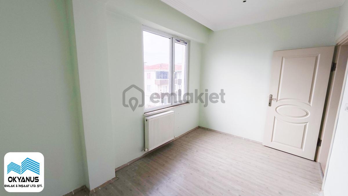 Karasu Merkezde Geniş 2+1 Daire - 17