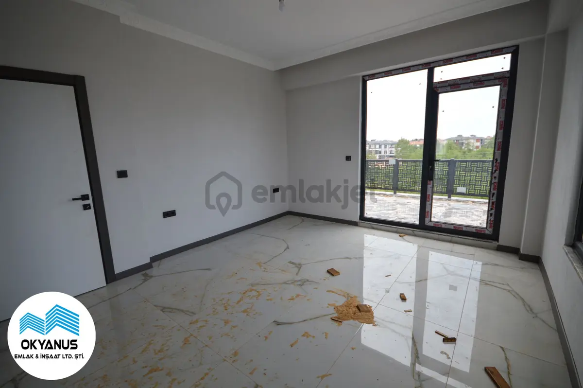Karasu'da Ferah Plan Konforlu Yaşamda Satılık 3+1 Villa - 32