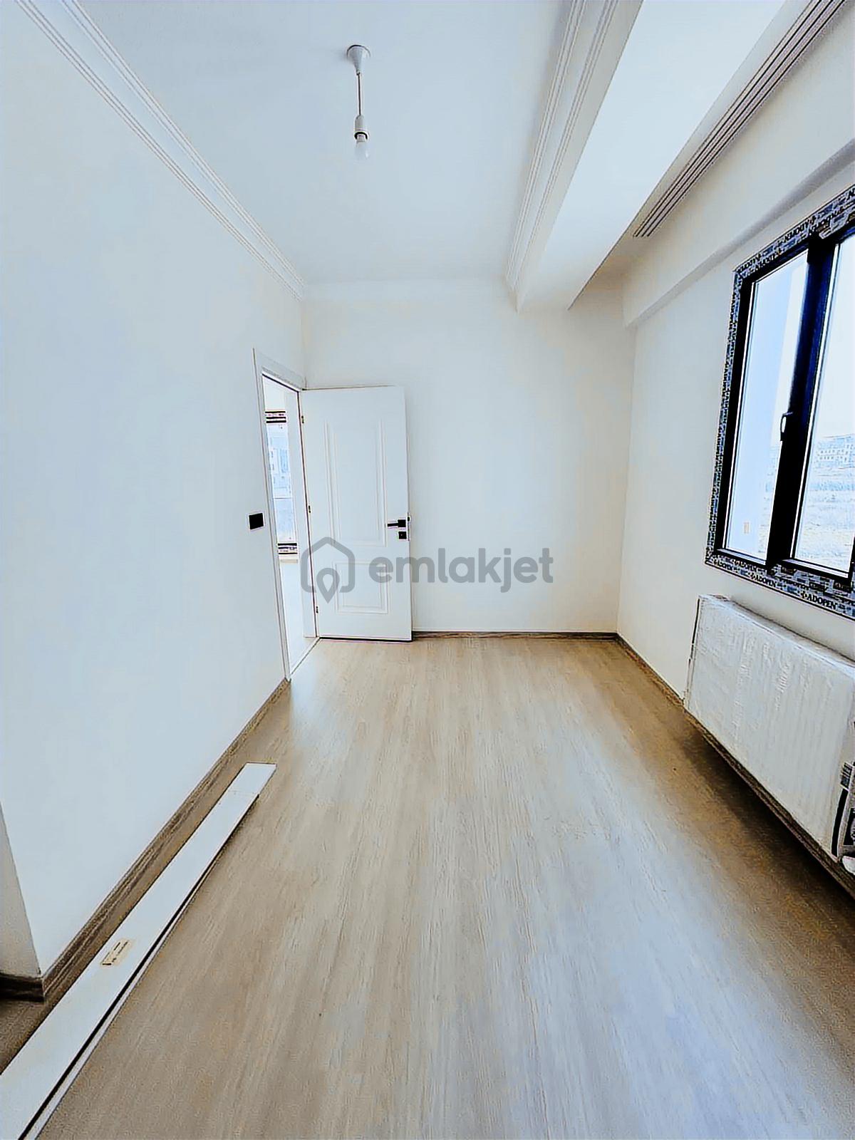 Asil Emlak'tn Muradiye'de Site İçersinde 1+1 Satılık Daire - 32