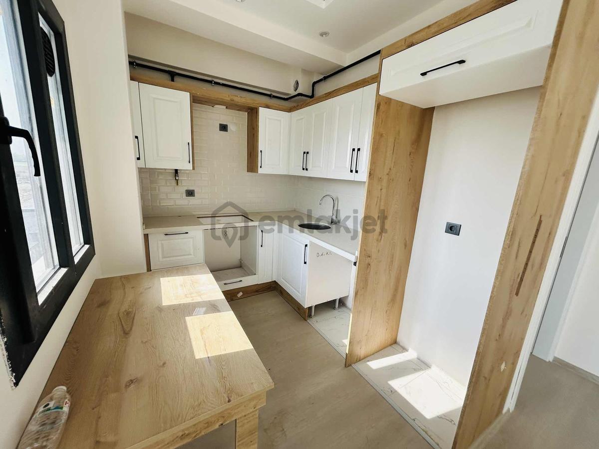 Asil Emlak'tn Muradiye'de Site İçersinde 1+1 Satılık Daire - 13