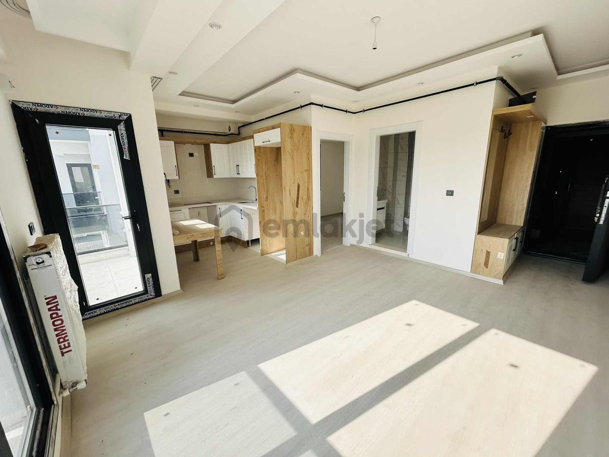 Asil Emlak'tn Muradiye'de Site İçersinde 1+1 Satılık Daire - 2