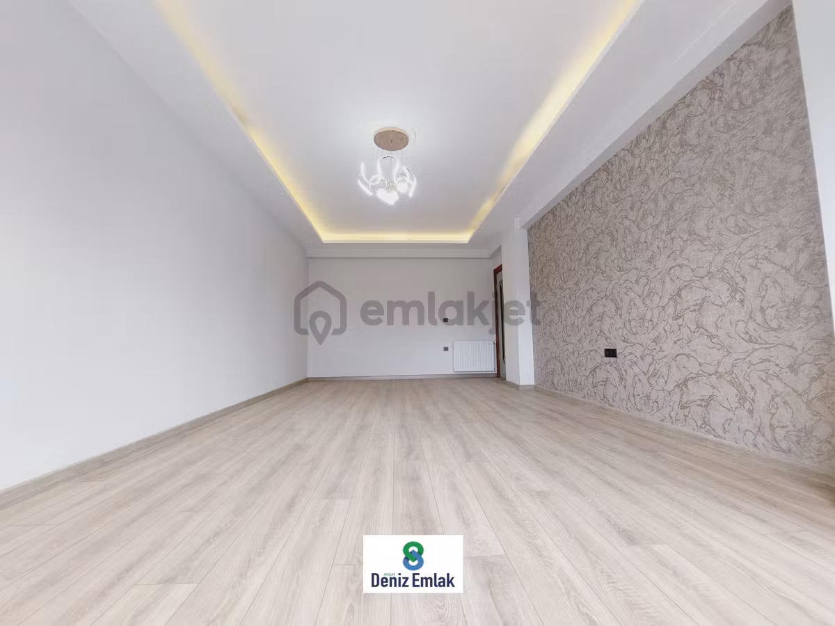 Denizden Akçayda Öncephe Arakat Kapalı Mutfak Satılık 3+1 Daire. - 19