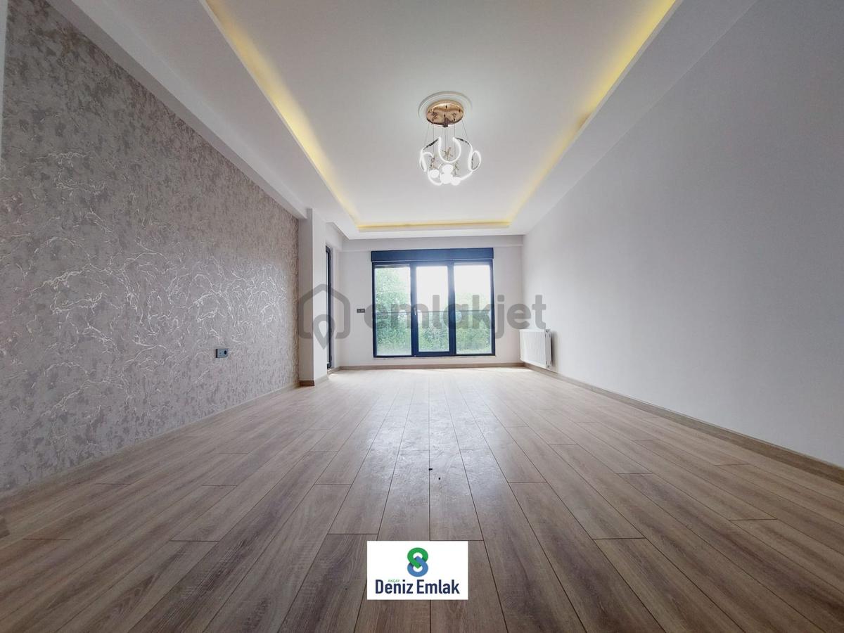 Denizden Akçayda Öncephe Arakat Kapalı Mutfak Satılık 3+1 Daire. - 32