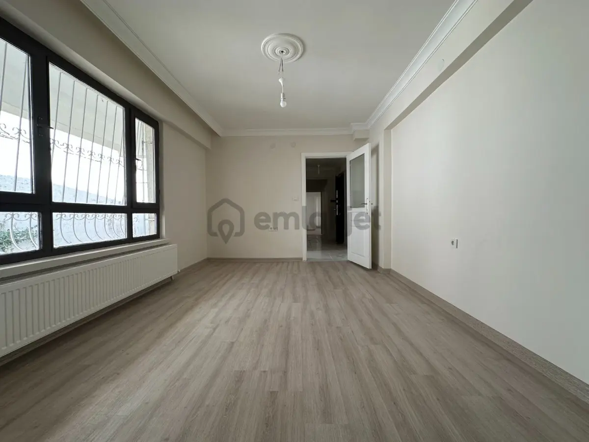 Kuşcağız Mahallesi'nde Cadde Yakını 2+1 Daire! - 9