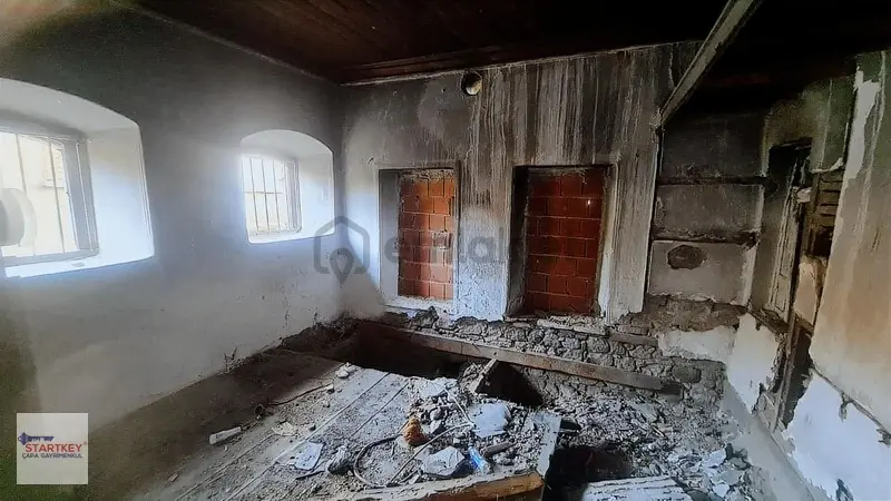 Bergama'da Satılık Tescilli Rum Evi - 9