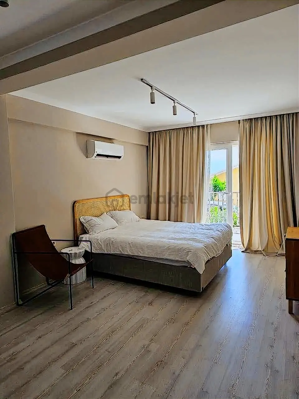 Prodıgy360'tan Site İçerisinde Full Eşyalı Daire, 2+1, Taşyaka - 11