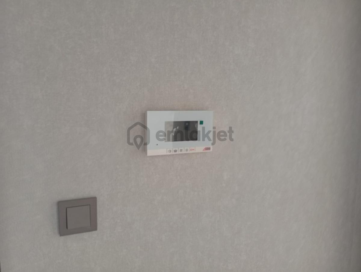 Cadde Üzerinde Süper Lüks Sıfır Ara Kat Daire - 2