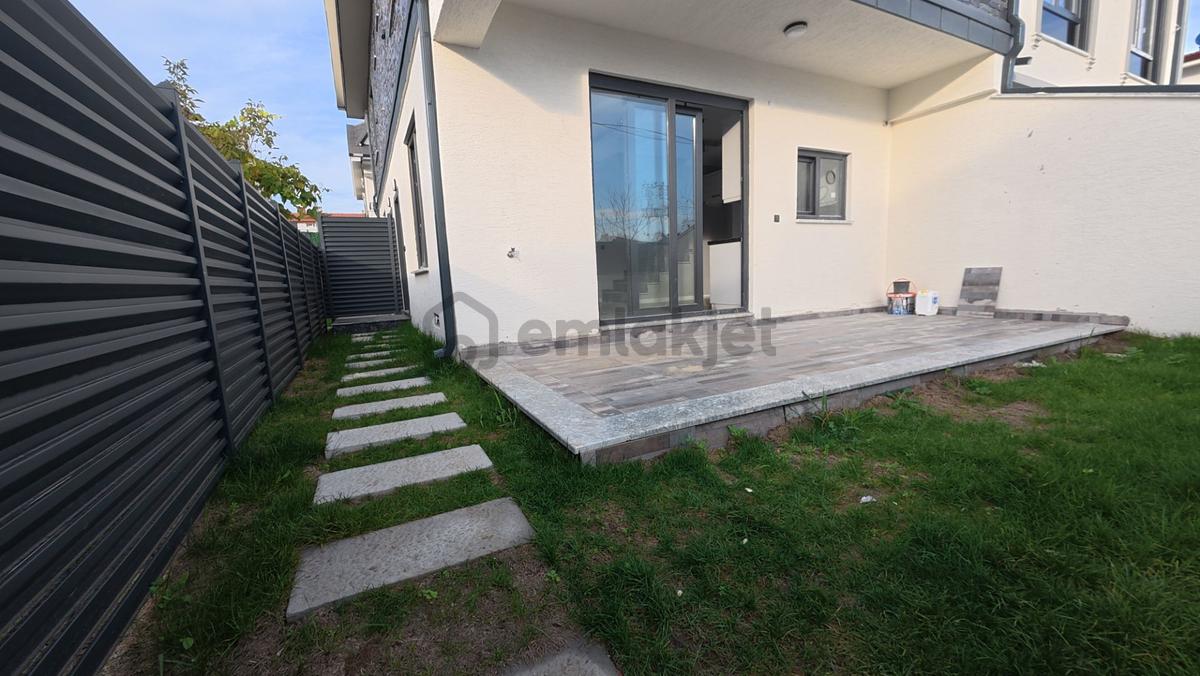 Kocaali De Modern Tasarımlı, Bahçeli 3+1 Villa - 7