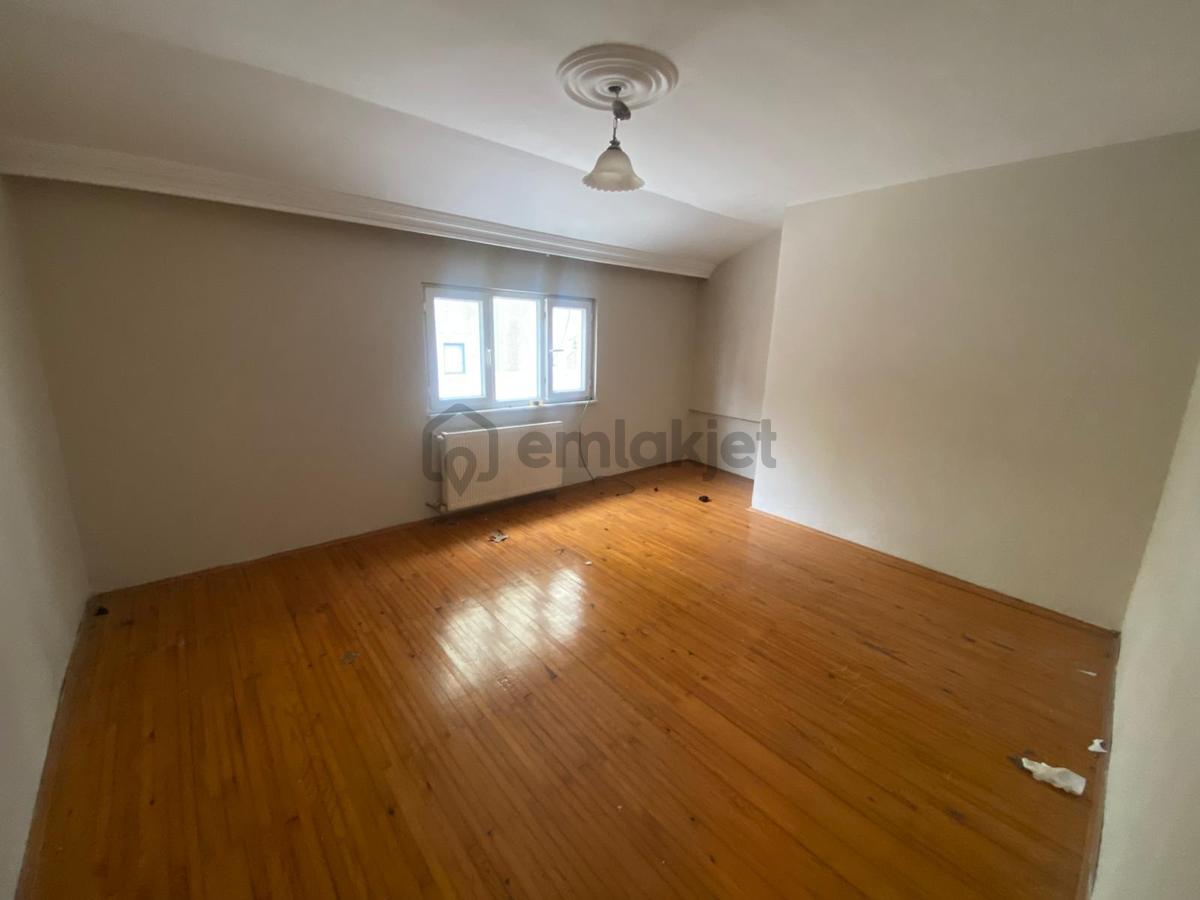 Trabzon'da Kiralık 2+1 Daire - 12