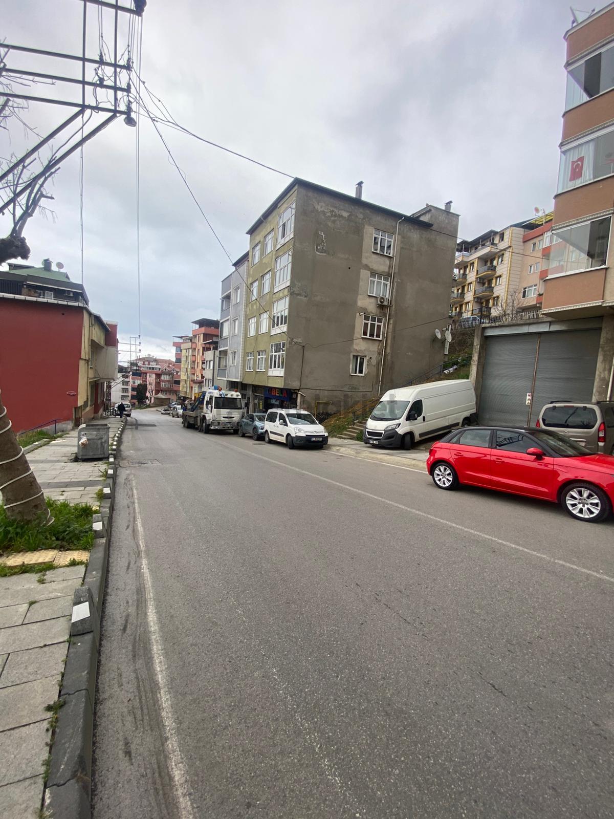 Trabzon'da Kiralık 2+1 Daire - 14