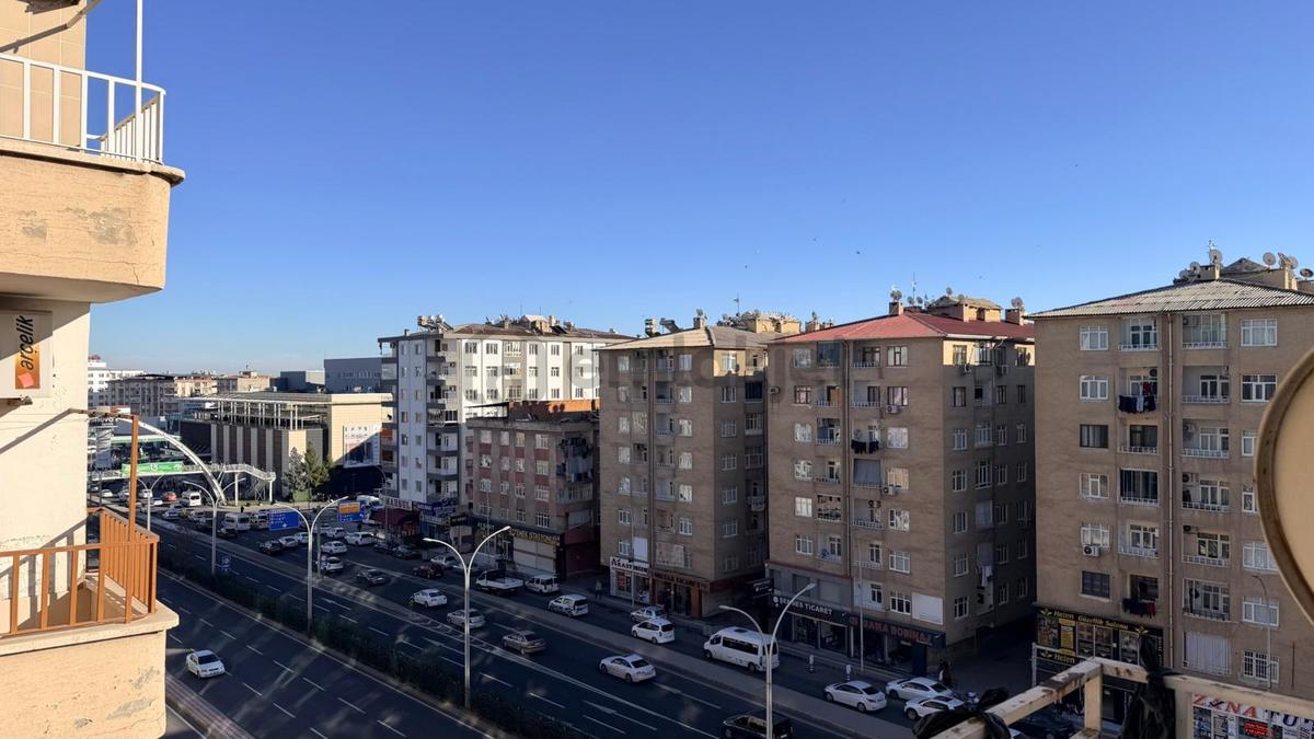 Tesislerde Ana Cadde Üstünde 3+1 Satılık Daire - 11
