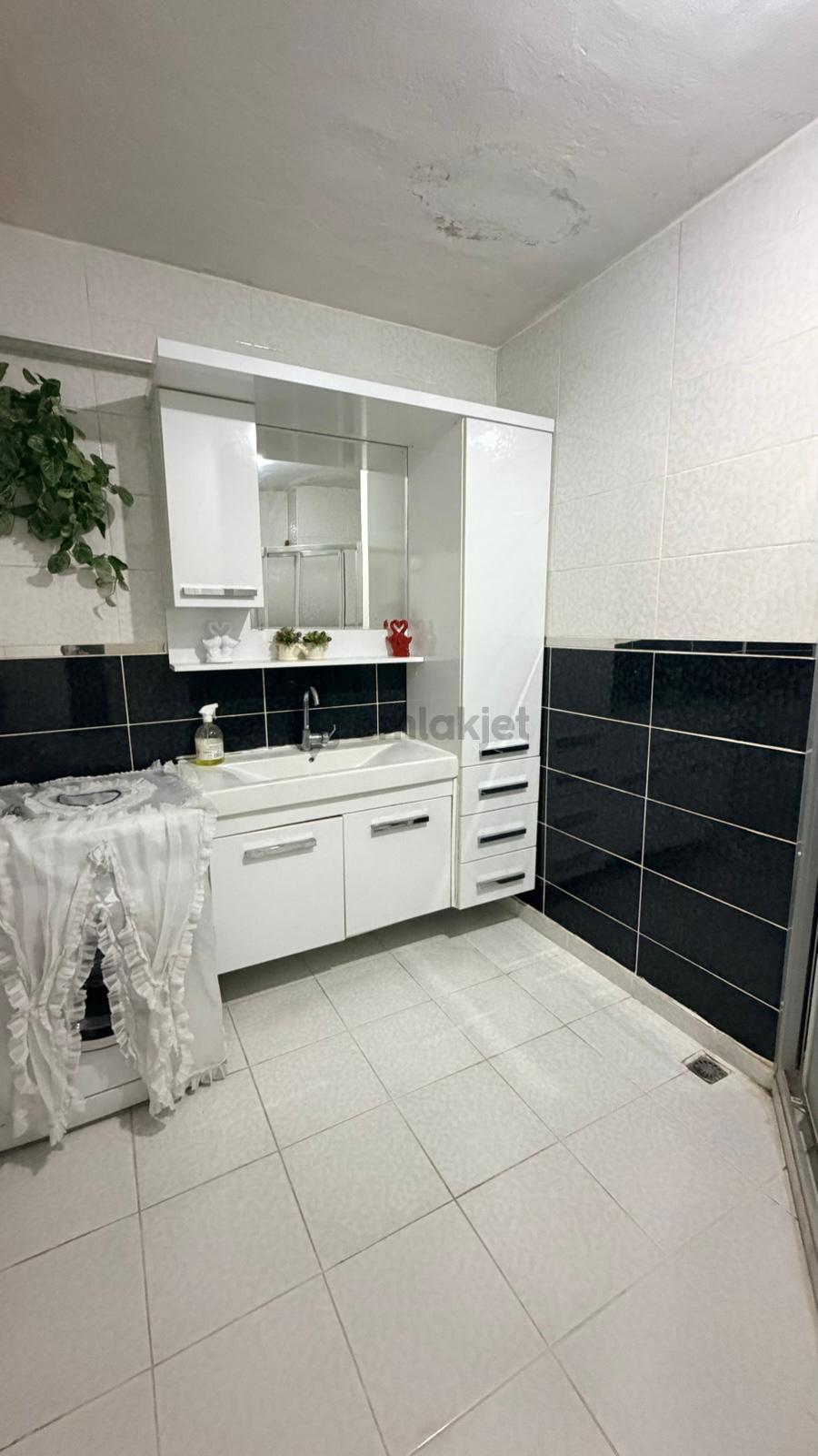 Tesislerde Ana Cadde Üstünde 3+1 Satılık Daire - 14