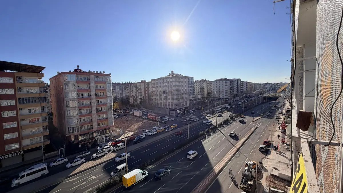Tesislerde Ana Cadde Üstünde 3+1 Satılık Daire - 8