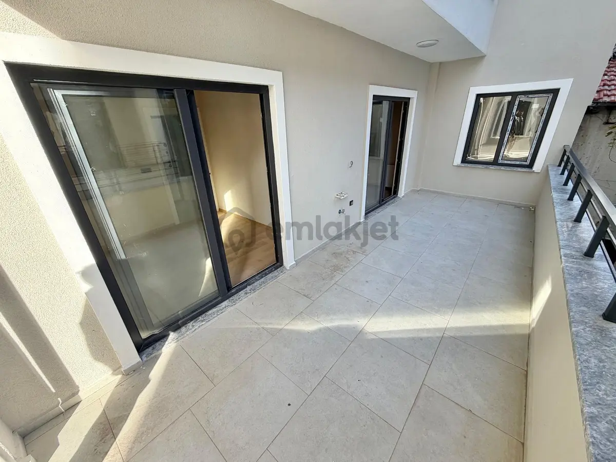 Home And Car'dan Edremit'de Doğalgazlı 1+1 Sıfır Satılık Daire - 18
