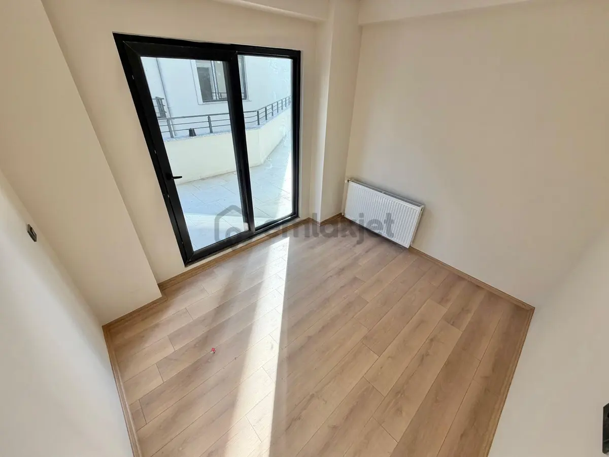 Home And Car'dan Edremit'de Doğalgazlı 1+1 Sıfır Satılık Daire - 10