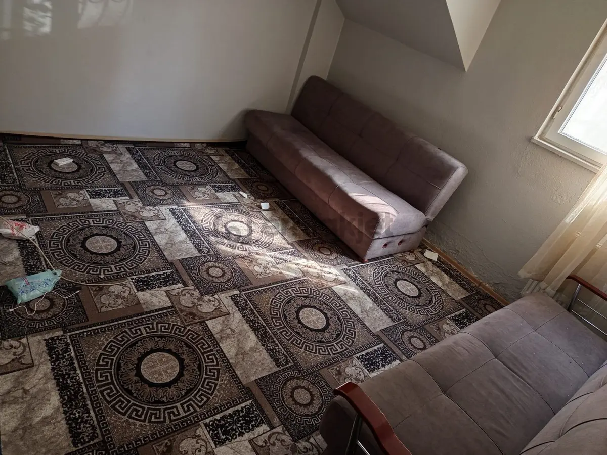 Eyüp Akşemsettin De 2+1 Satılık Daire Bahçe Katı - 4