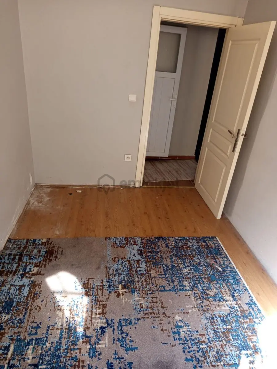 Eyüp Akşemsettin De 2+1 Satılık Daire Bahçe Katı - 7