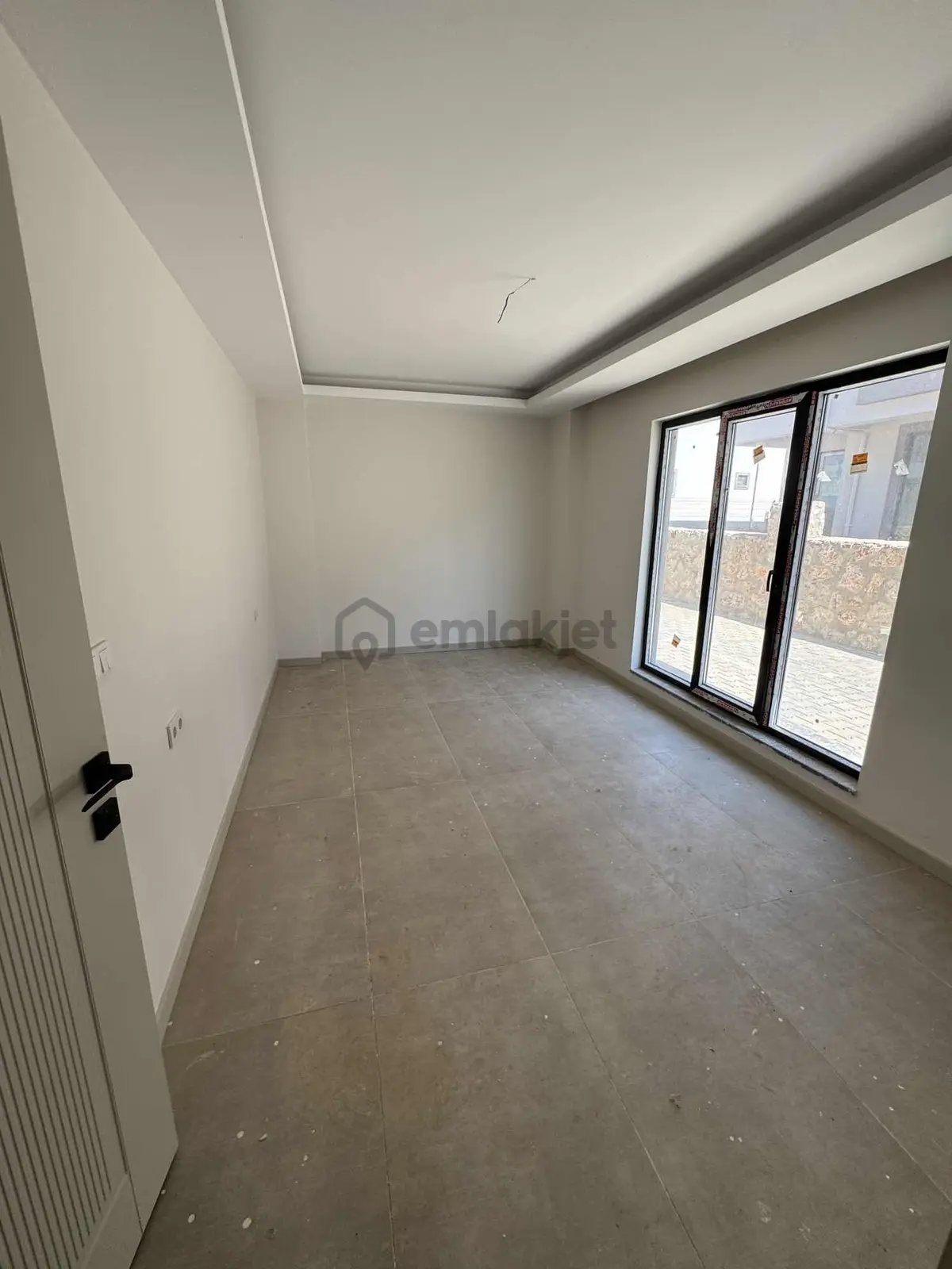 Ula Sıfır Yerden Isıtma Ebeveyn Banyolu Kiralık 2+1 Daire - 8