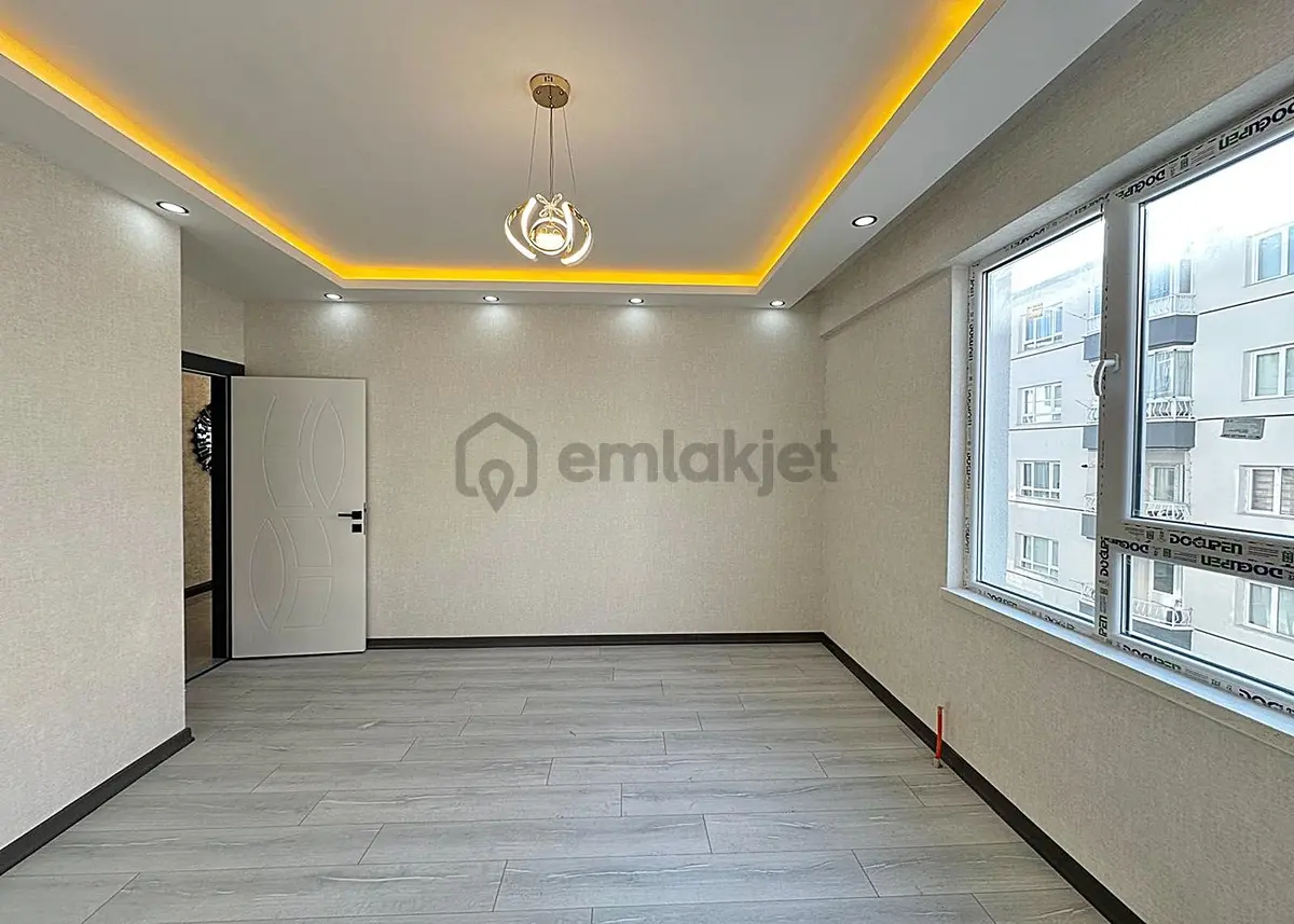 Karakaya'da Modern Tasarım & Ultralüks Donanımlı 3+1 Daire - 13