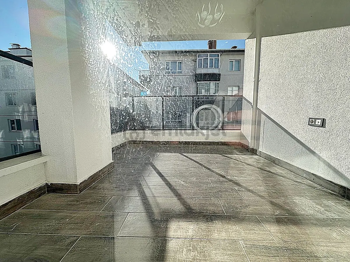 Karakaya'da Modern Tasarım & Ultralüks Donanımlı 3+1 Daire - 31