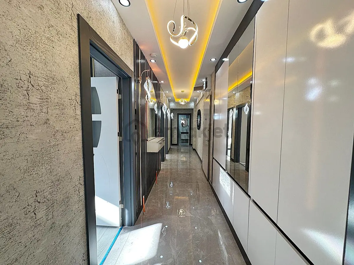 Karakaya'da Modern Tasarım & Ultralüks Donanımlı 3+1 Daire - 30