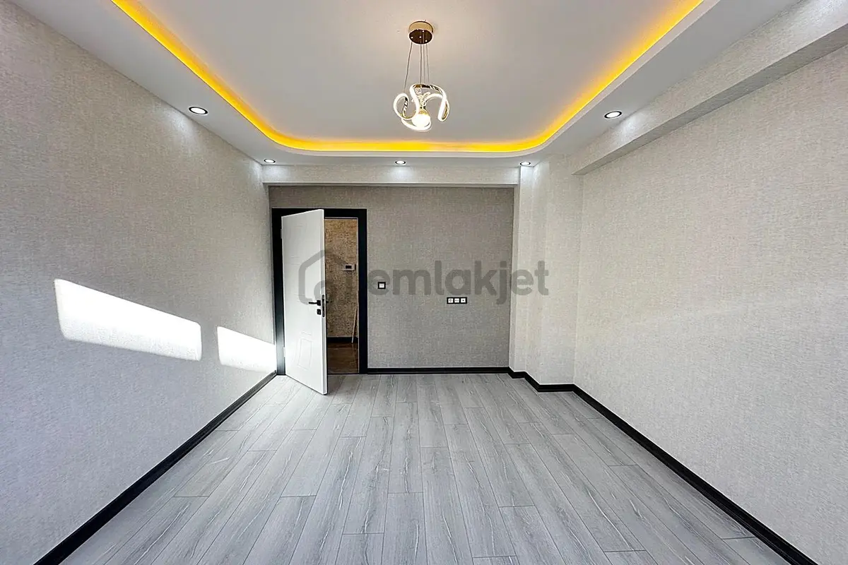 Karakaya'da Modern Tasarım & Ultralüks Donanımlı 3+1 Daire - 23