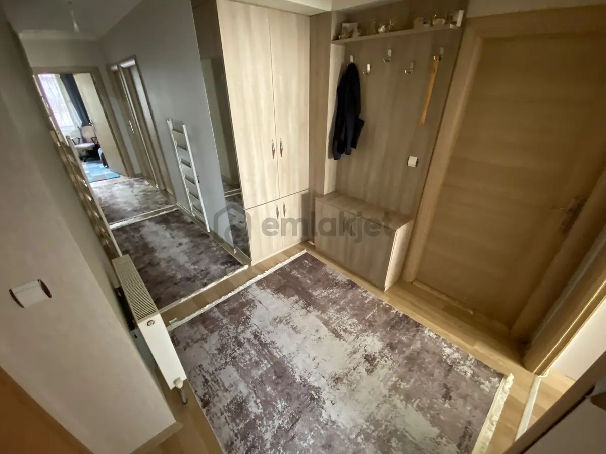 Keçiören Ataparkta Katta Asansörlü Cad Yakını Güney Cephe Daire - 18