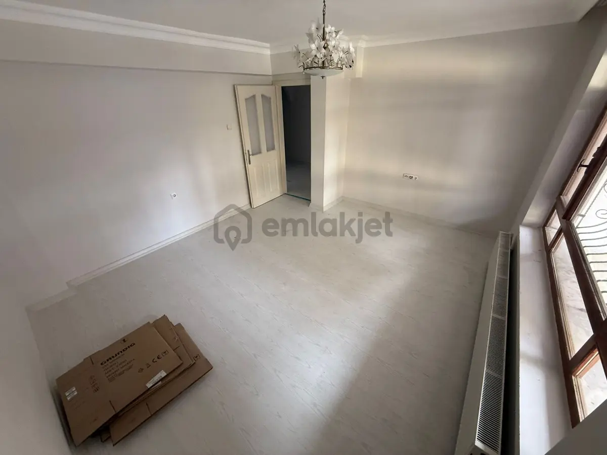 Atapark Mahallesi'nde Yapılı 3+1 Daire! - 12