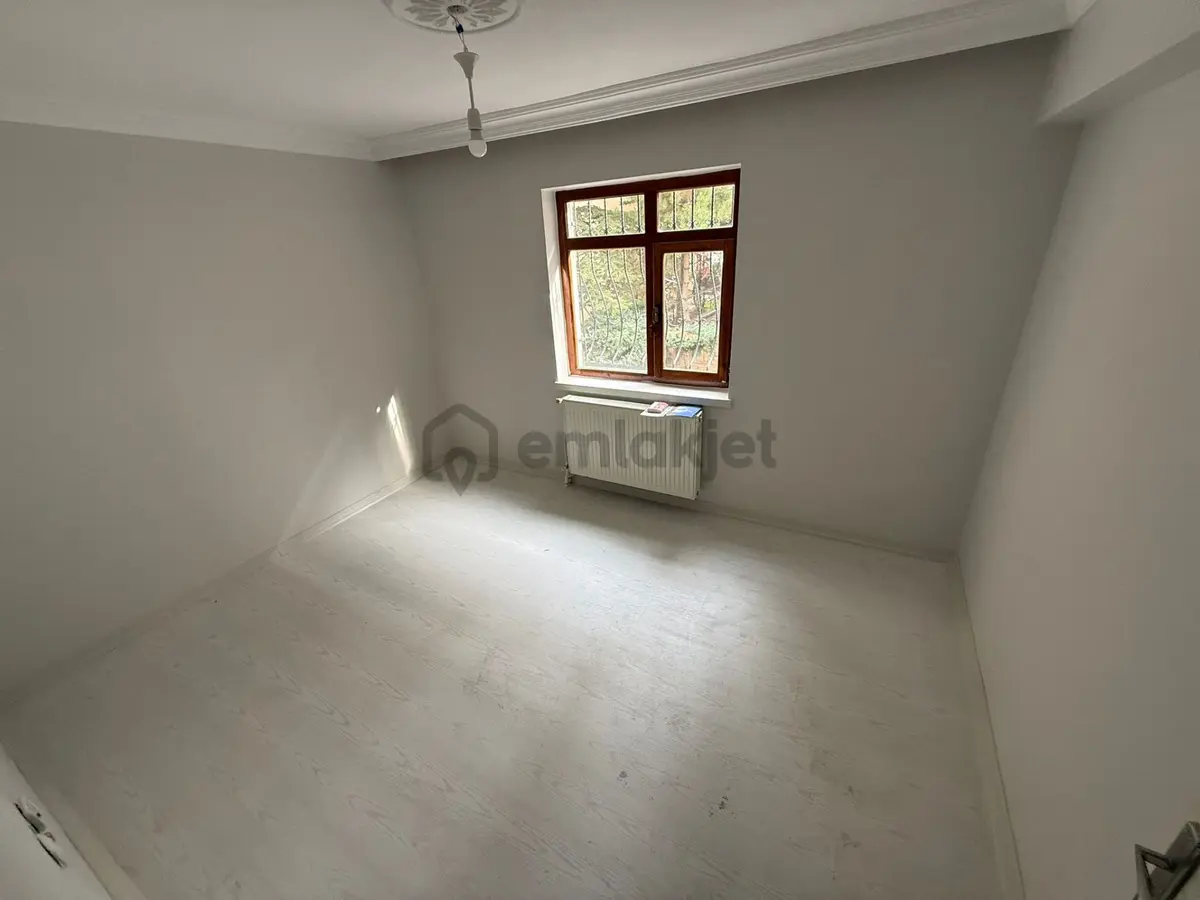 Atapark Mahallesi'nde Yapılı 3+1 Daire! - 15