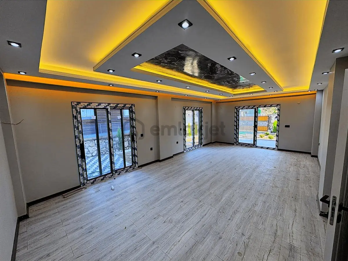 Buca Kaynaklarda Satılık Lüks Villa - 5