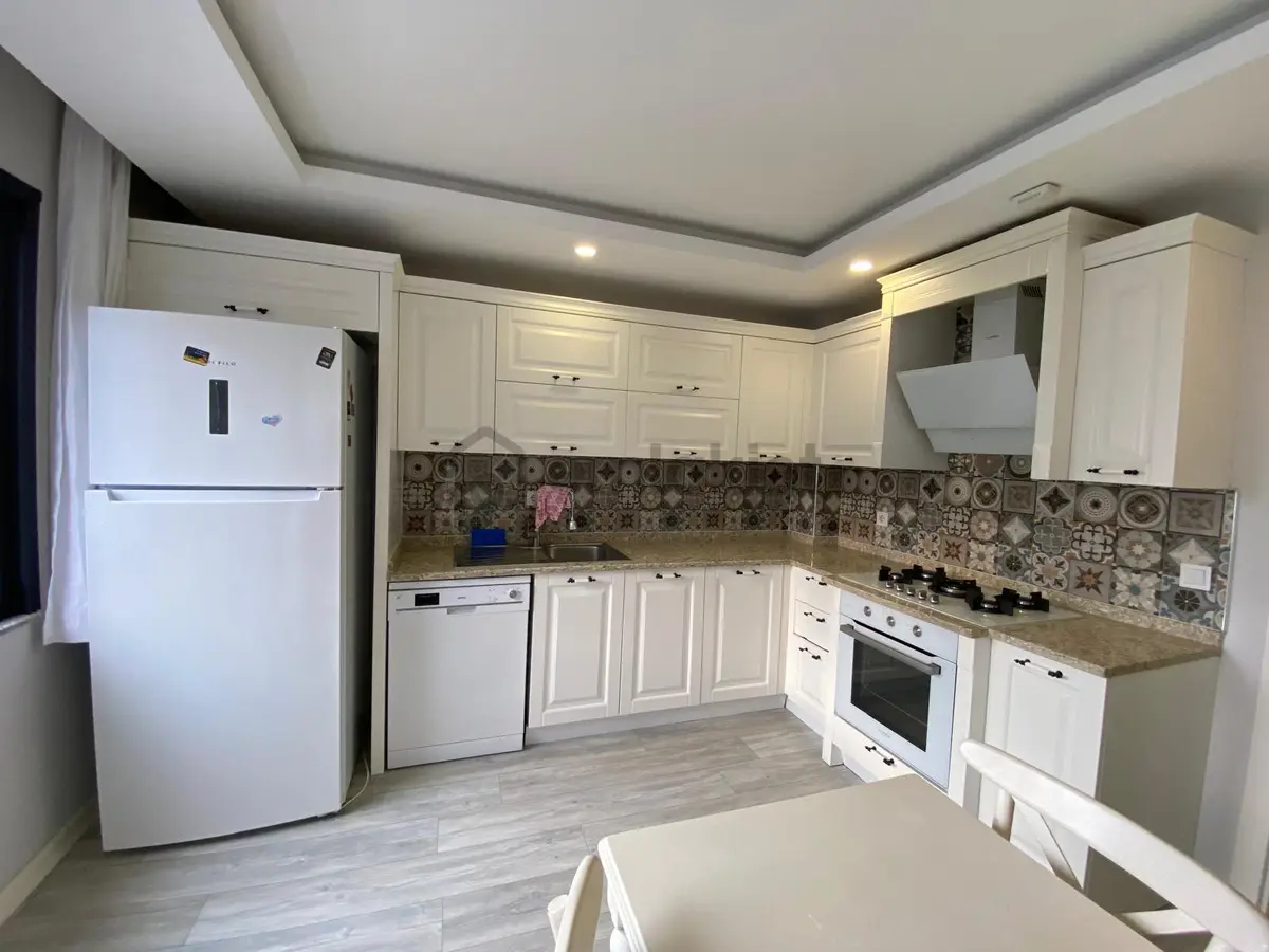 Trabzon Yalıncakta Satılık Denize Sıfır Lüks Daire - 8