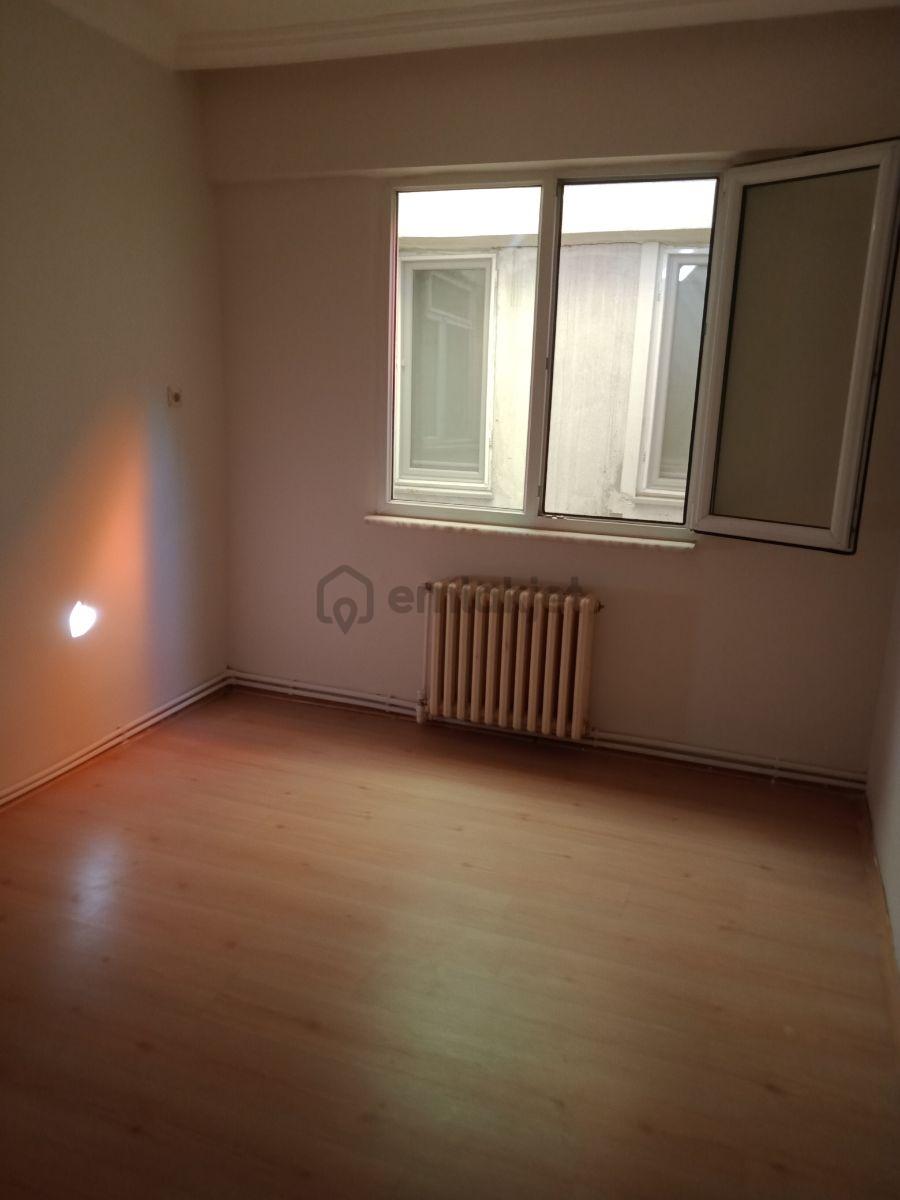 Lapseki Cadde Üzeri Geniş 3+1 Daire - 33