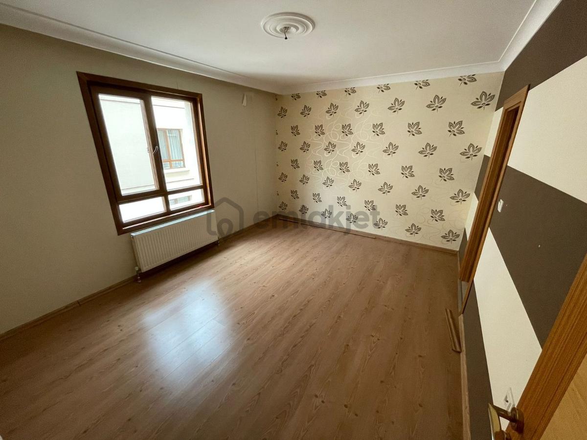 Yeşiltepe'de Kat Konumunda Yeni Binada 3+1 Daire! - 7