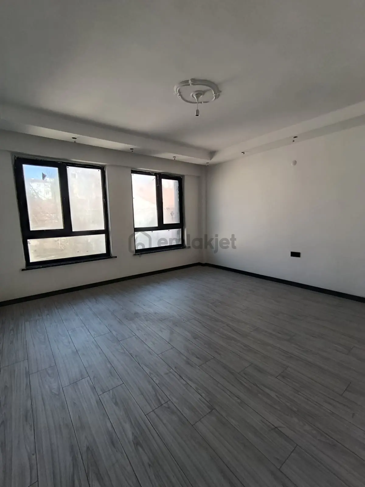 Ömür Mahallesinde 3+1 Sıfır Daire - 5