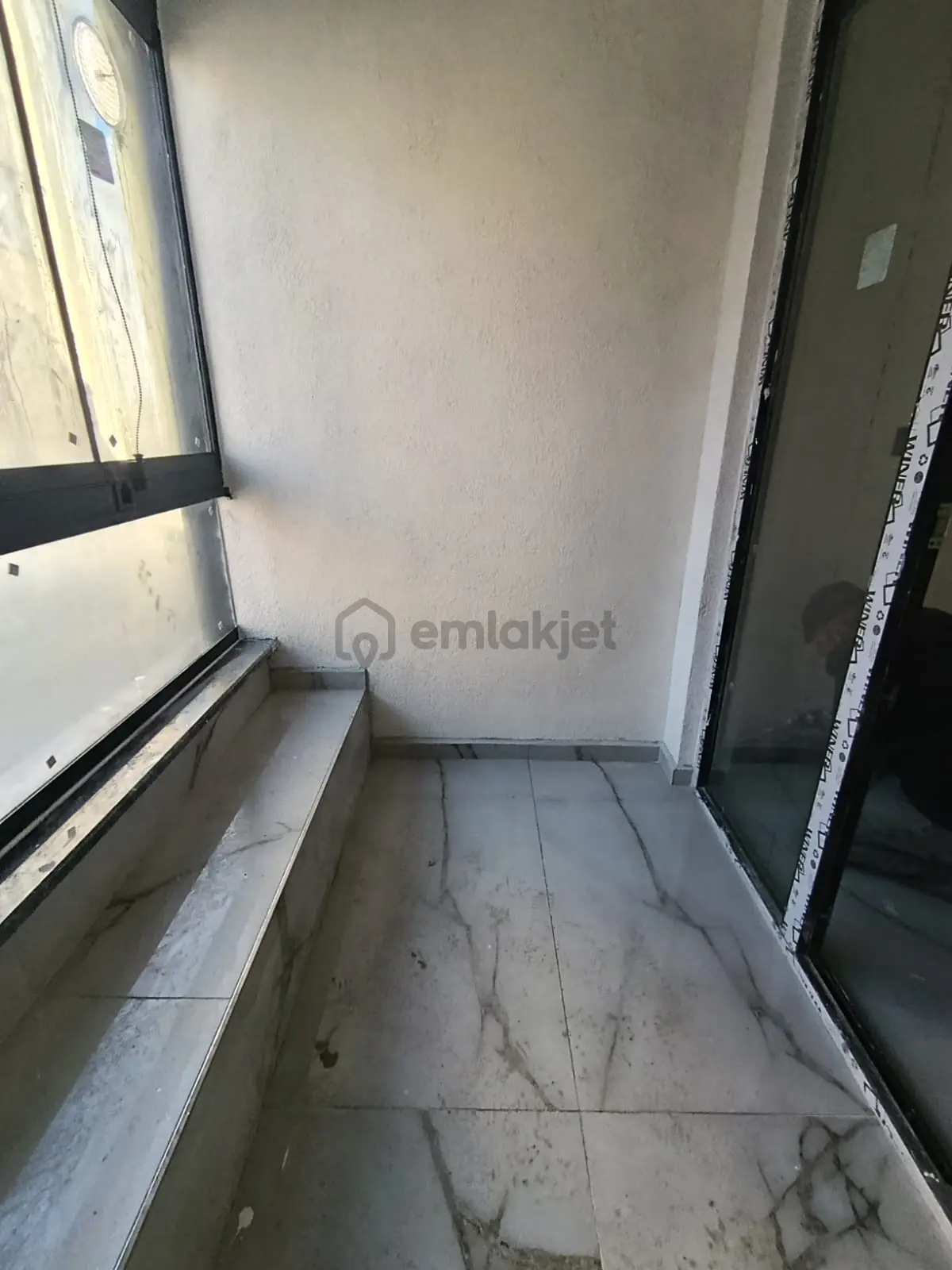 Ömür Mahallesinde 2+1 Sıfır Daire - 8