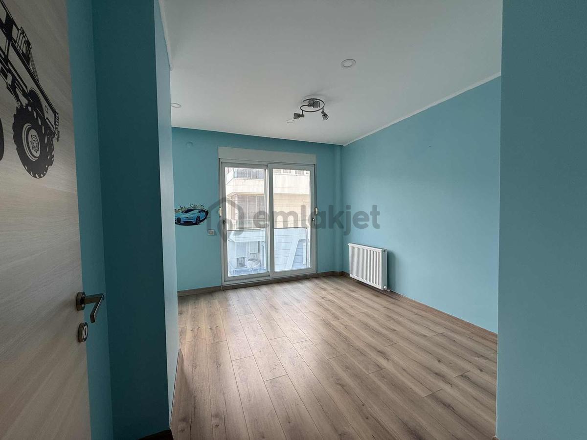 Liman'da Havuz Cephelı Teraslı Dubleks 3+1 Daire - 15
