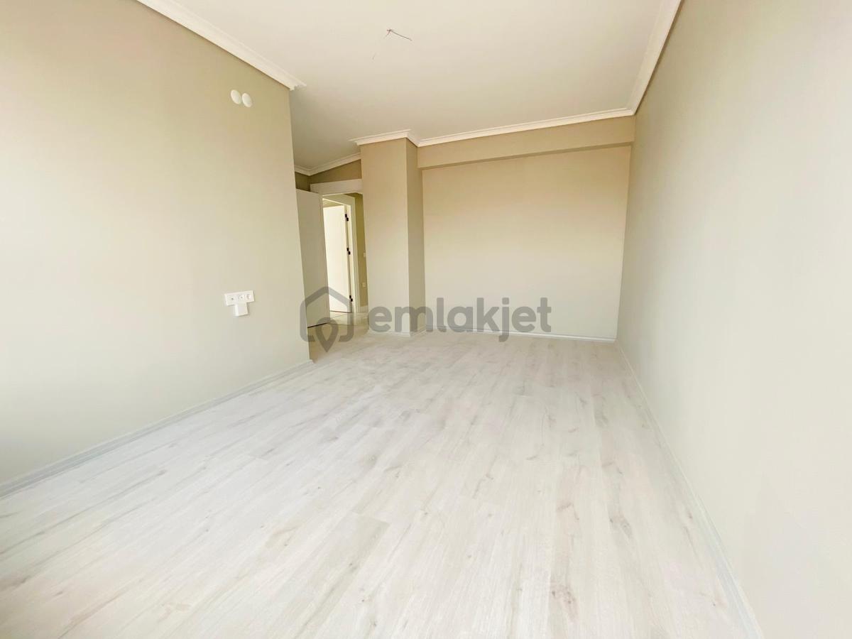 Şahintepe'de Sıfır Binada 6+1 Satılık Dubleks Daire !!! - 20