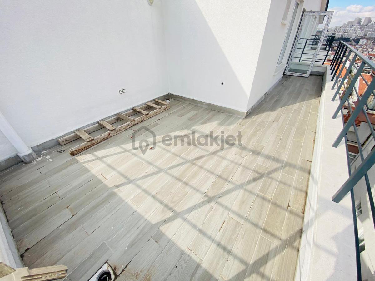 Şahintepe'de Sıfır Binada 6+1 Satılık Dubleks Daire !!! - 35