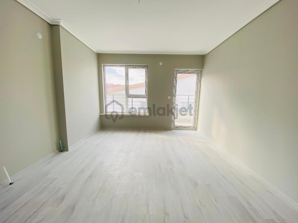 Şahintepe'de Sıfır Binada 6+1 Satılık Dubleks Daire !!! - 22