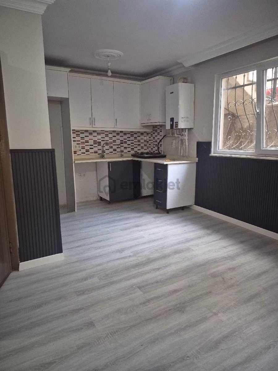 Çekmeköy Taşdelen Aydınlar Mahallesinde Kiralık 1+1 Bahçe Katı