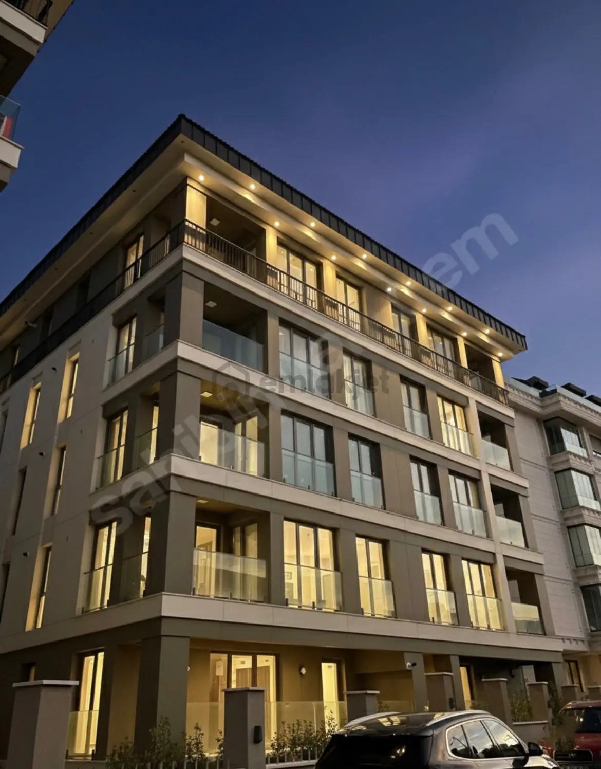 Naturel Emlaktan Çengelköyde 2+1 Geniş Daire - 2