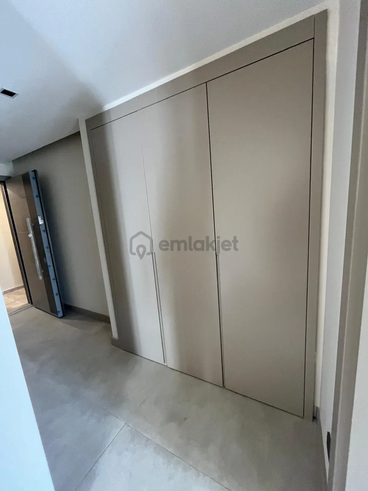 Naturel Emlaktan Çengelköyde 2+1 Geniş Daire - 12
