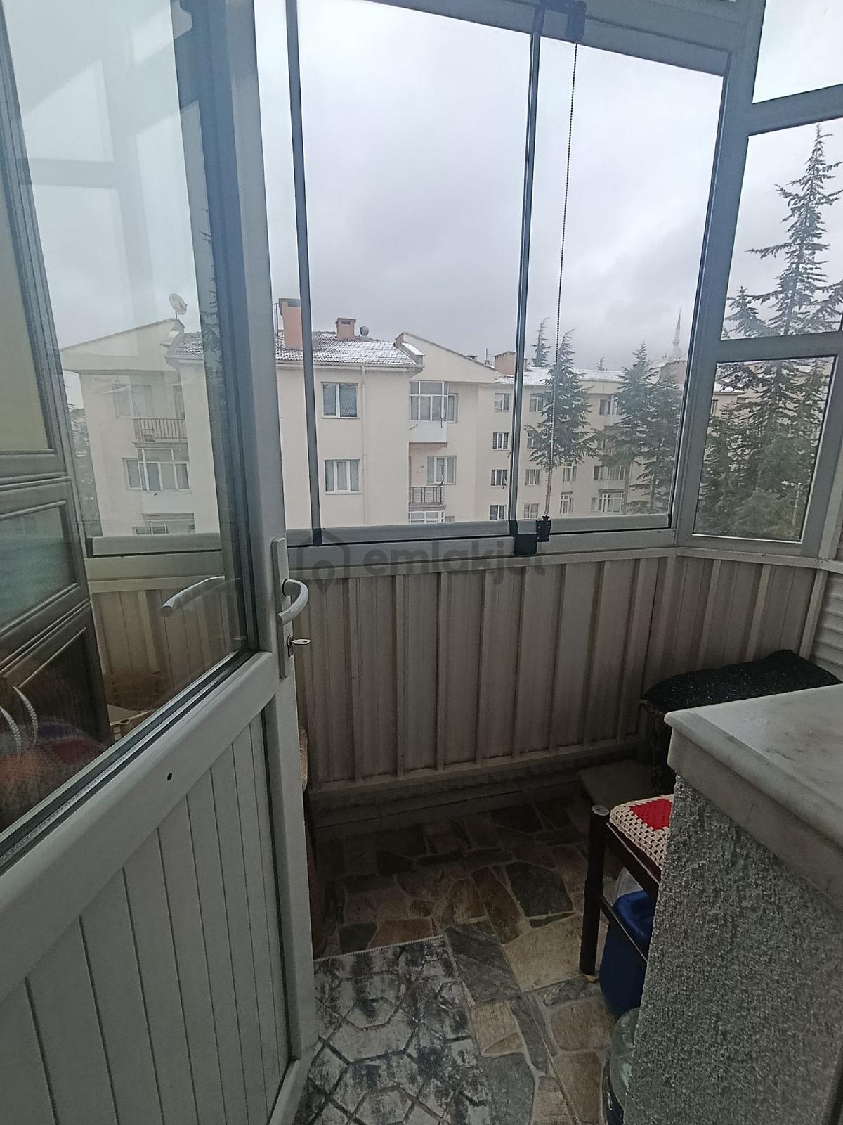 Yeniket Mahallesinde Kiralık 2+1 Daire - 9