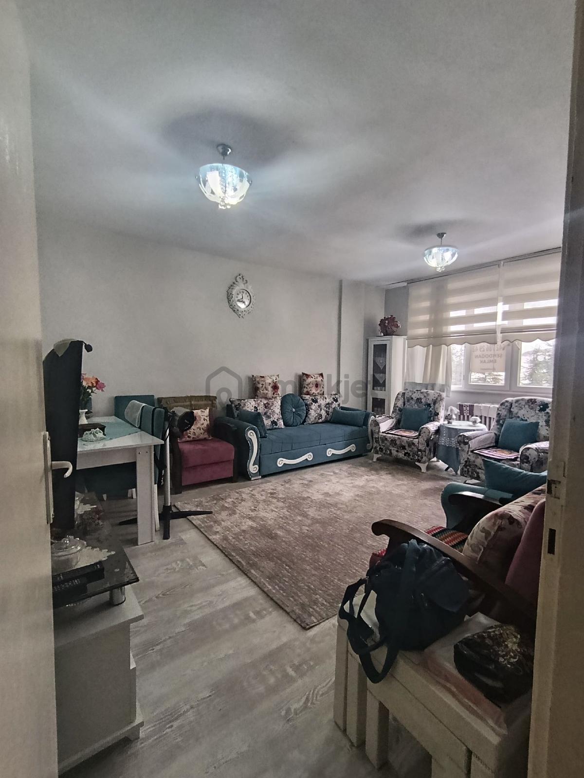 Yeniket Mahallesinde Kiralık 2+1 Daire - 20